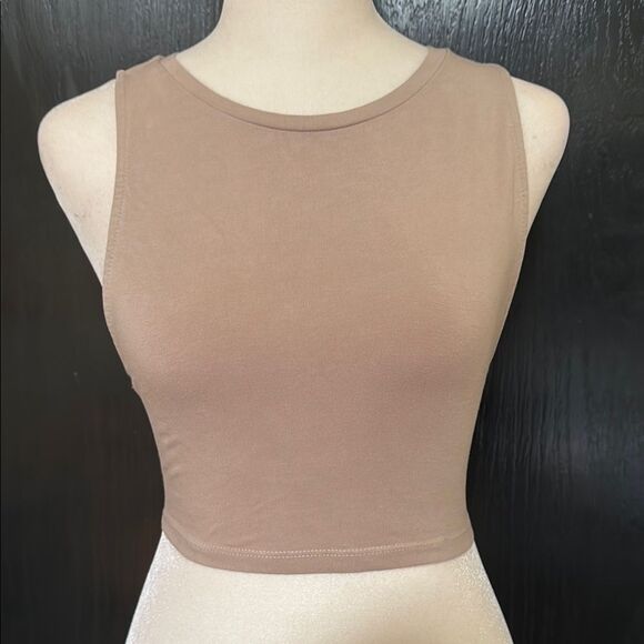 Zara Classic Tan Sleeveless Crop Top.  Size Small. - Picture 1 of 6